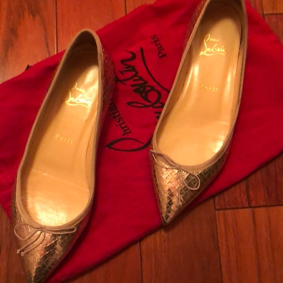 Flats - Picture 1 of 5